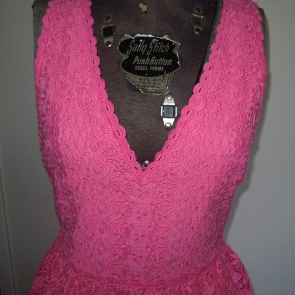 Alice + Olivia designer Pink Fit & Flare Lace Dress SIZE 0 New w/o Tags - Picture 7 of 11